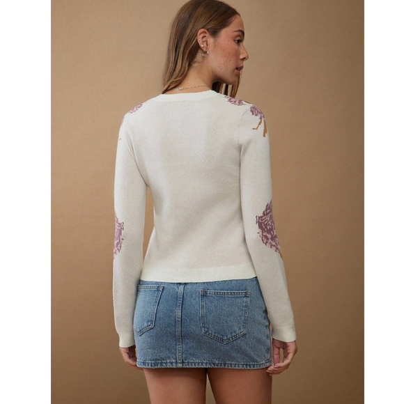 Floral Off White Knit Button Down Cardigan Long Sleeve - Picture 5 of 7